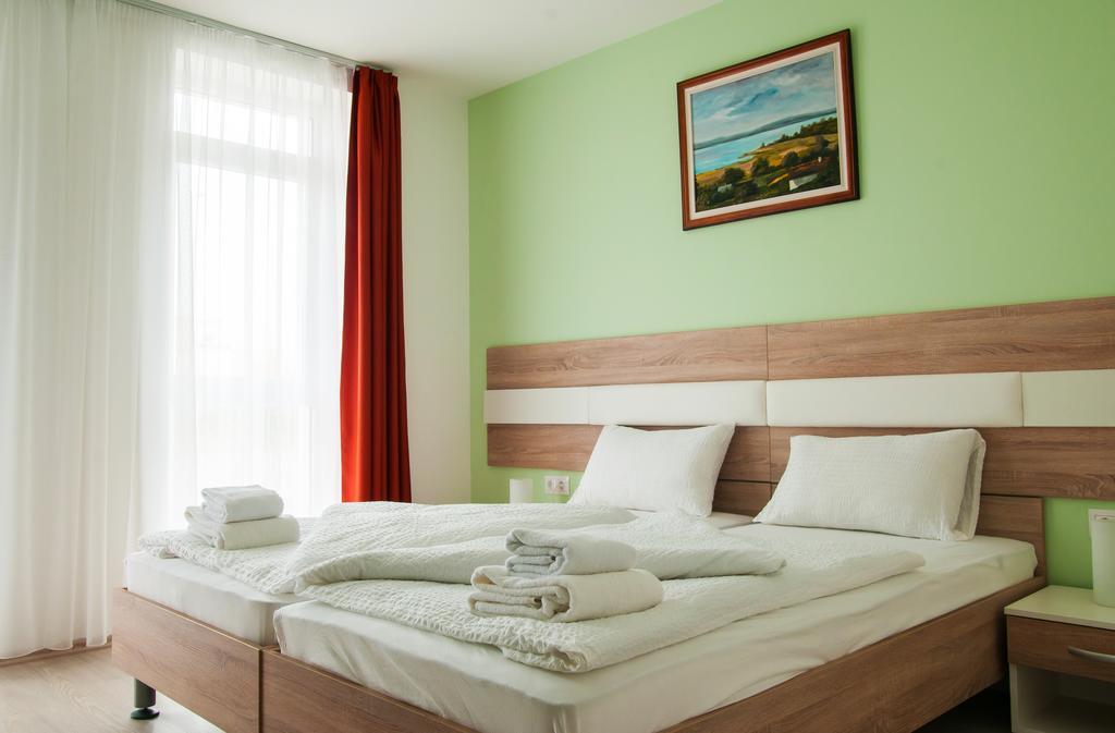 Hotel Pallone Balatonfüred Quarto foto