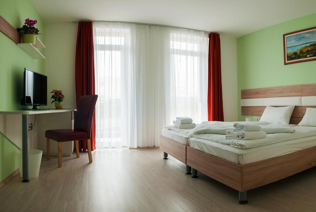 Hotel Pallone Balatonfüred Quarto foto