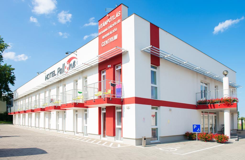 Hotel Pallone Balatonfüred Exterior foto